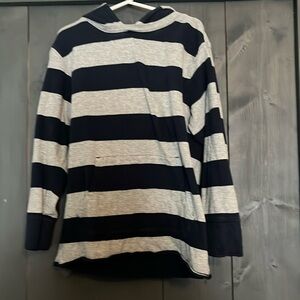 GAP kids boys long sleeve with hood size small (6/7)